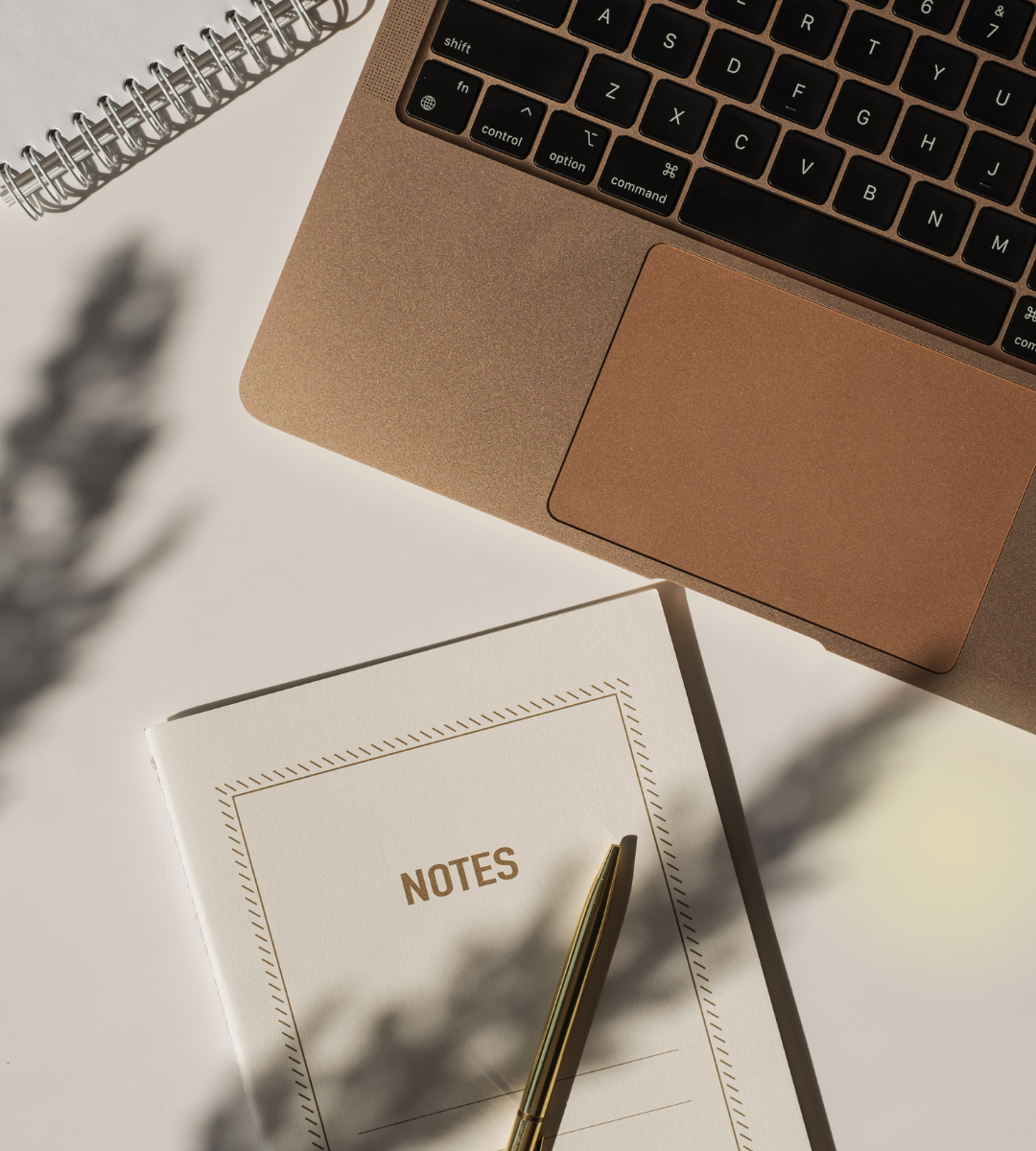 Ich unterstütze dich dabei, wieder Orientierung zu finden – ohne Druck, ohne Bewertung. Einfühlsam, klar und strukturiert.